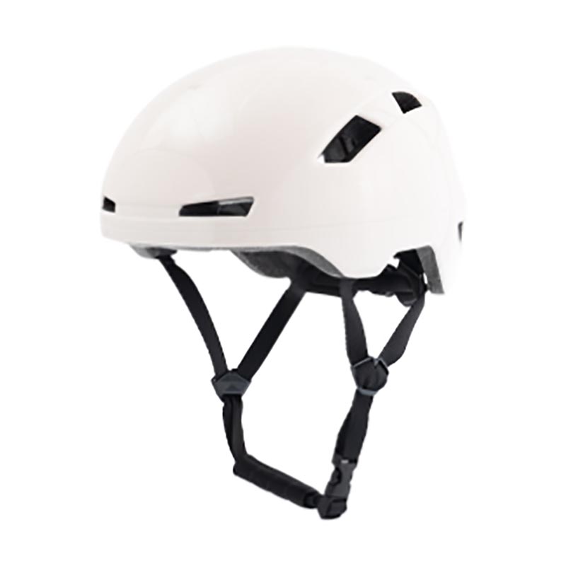 Modanatura del casco ciclistico