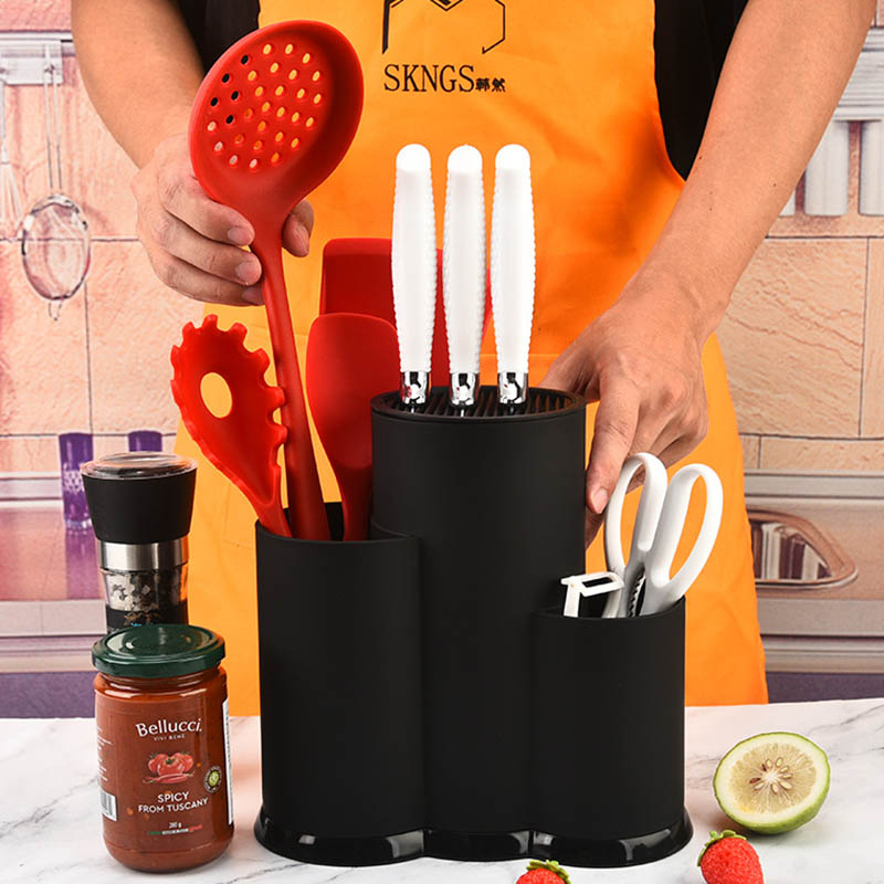 Knife holder molding