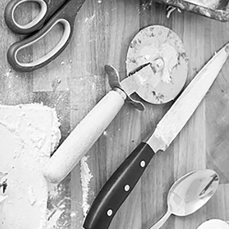 Knife holder molding