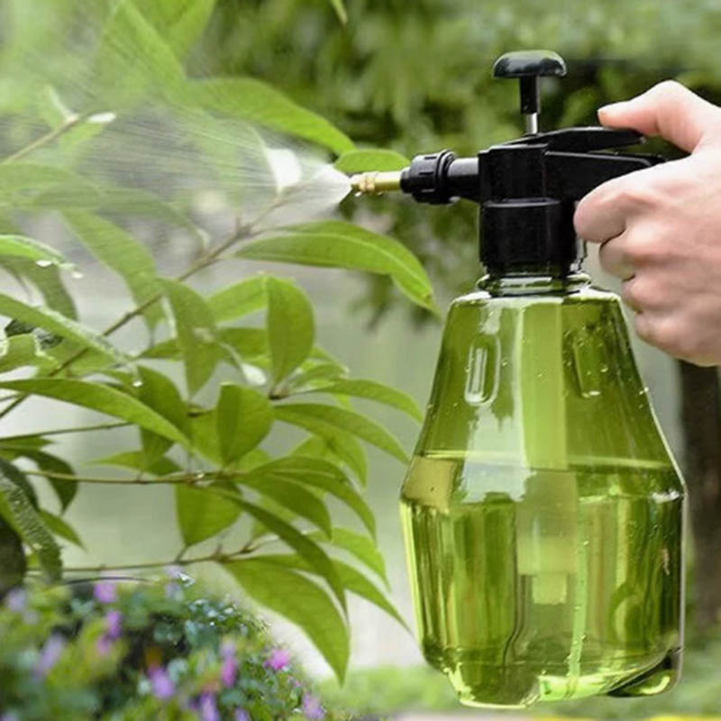 Watering bottle molding