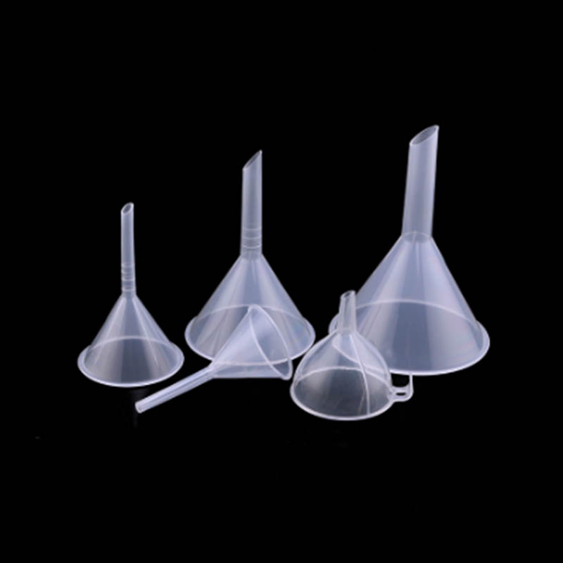 Modanatura a imbuto di plastica